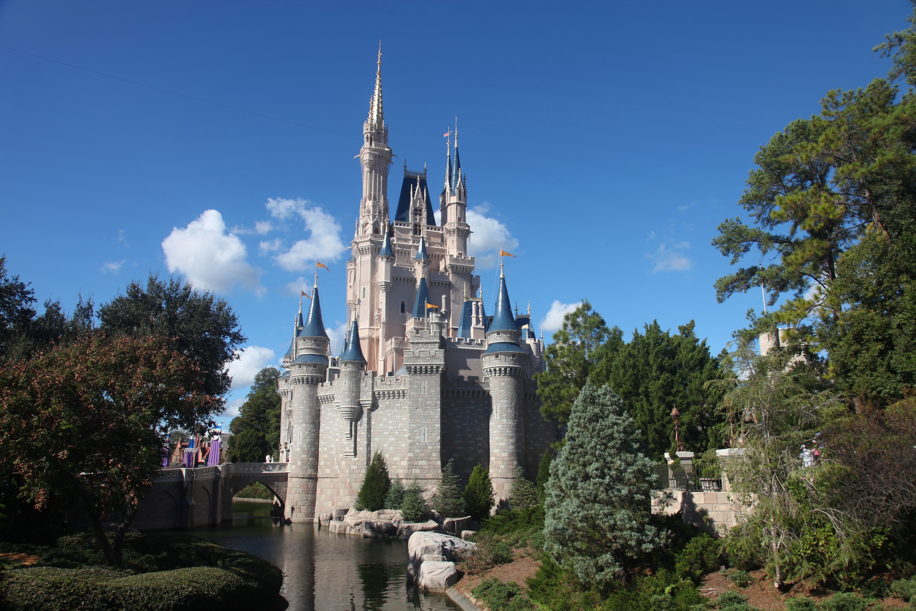 Before-Kids_Disney-World_Cinderella_castle