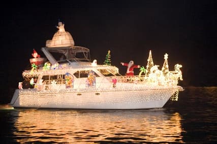 blog_christmasboatparade_original.jpg