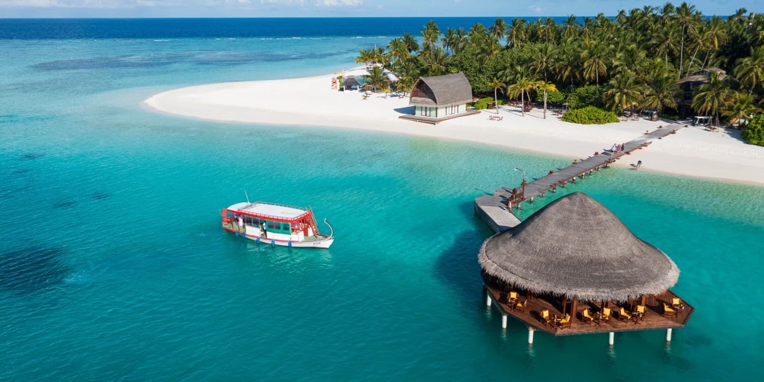 Maldives 2-story overwater villa w/meals & drinks - 65% off