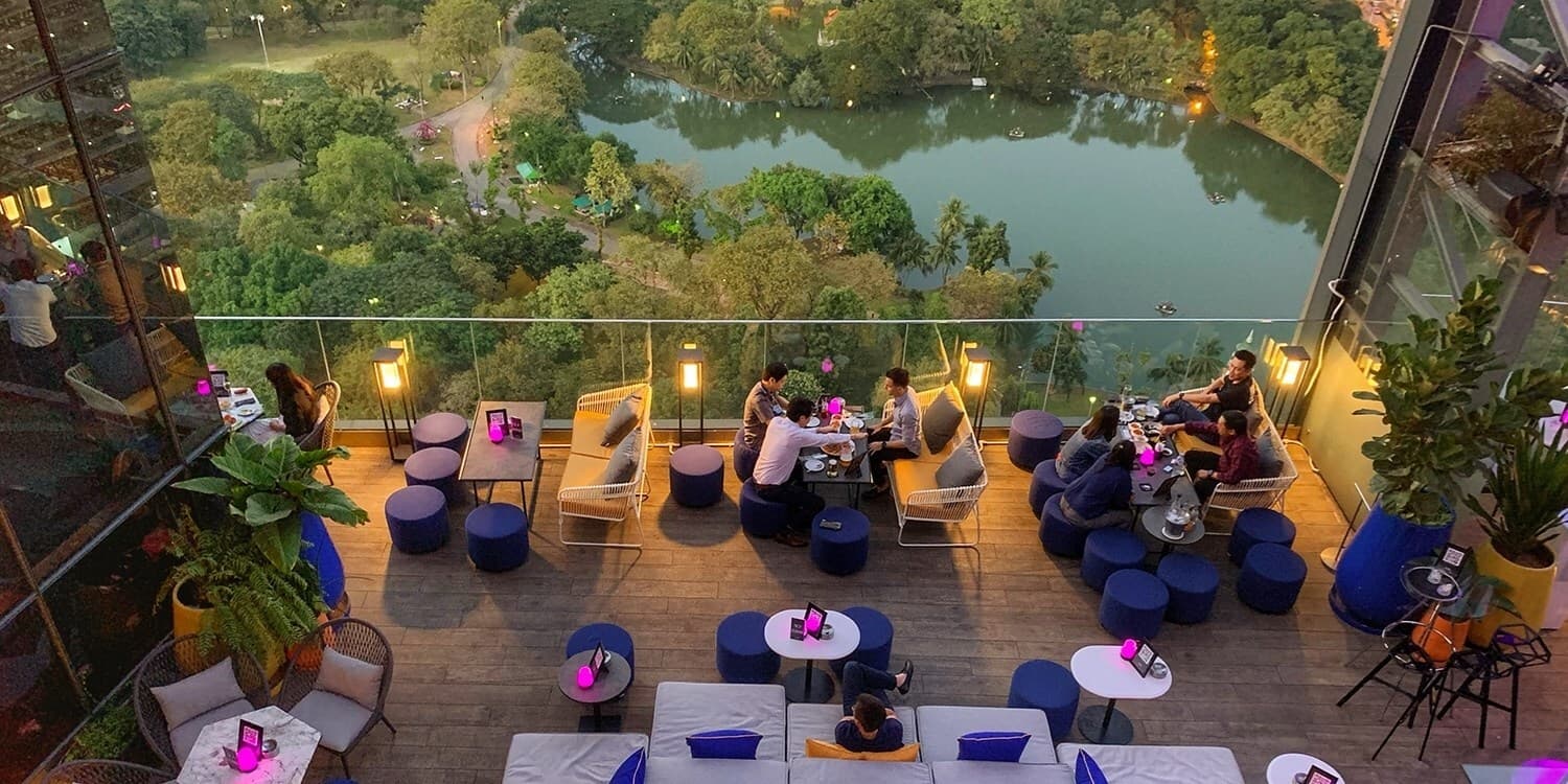 Bangkok 5-star hotel w/breakfast & more - $109